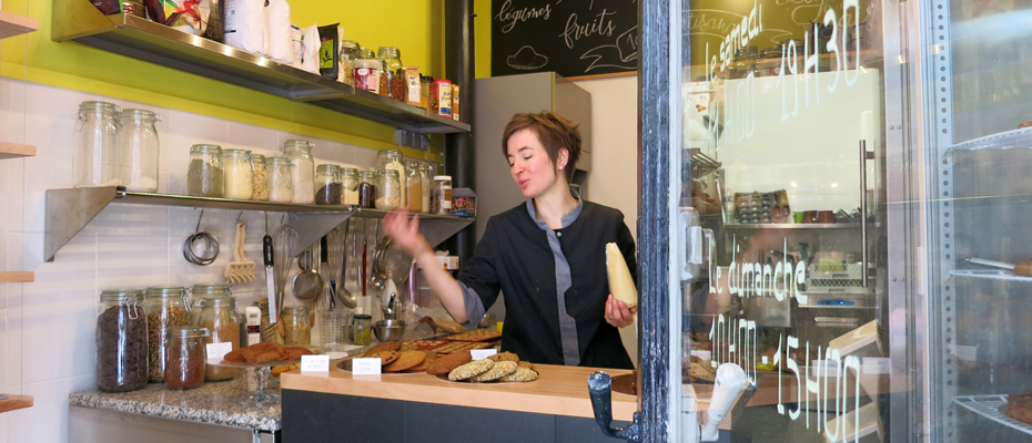 Emma Duvéré dans sa boutique