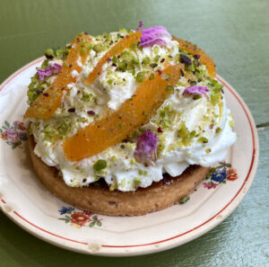 Tarte pistache pamplemousse par Emma Duvéré