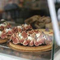 (c) Élise AUGUSTYNEN_Emma Duvérécarre tarte figue 700px